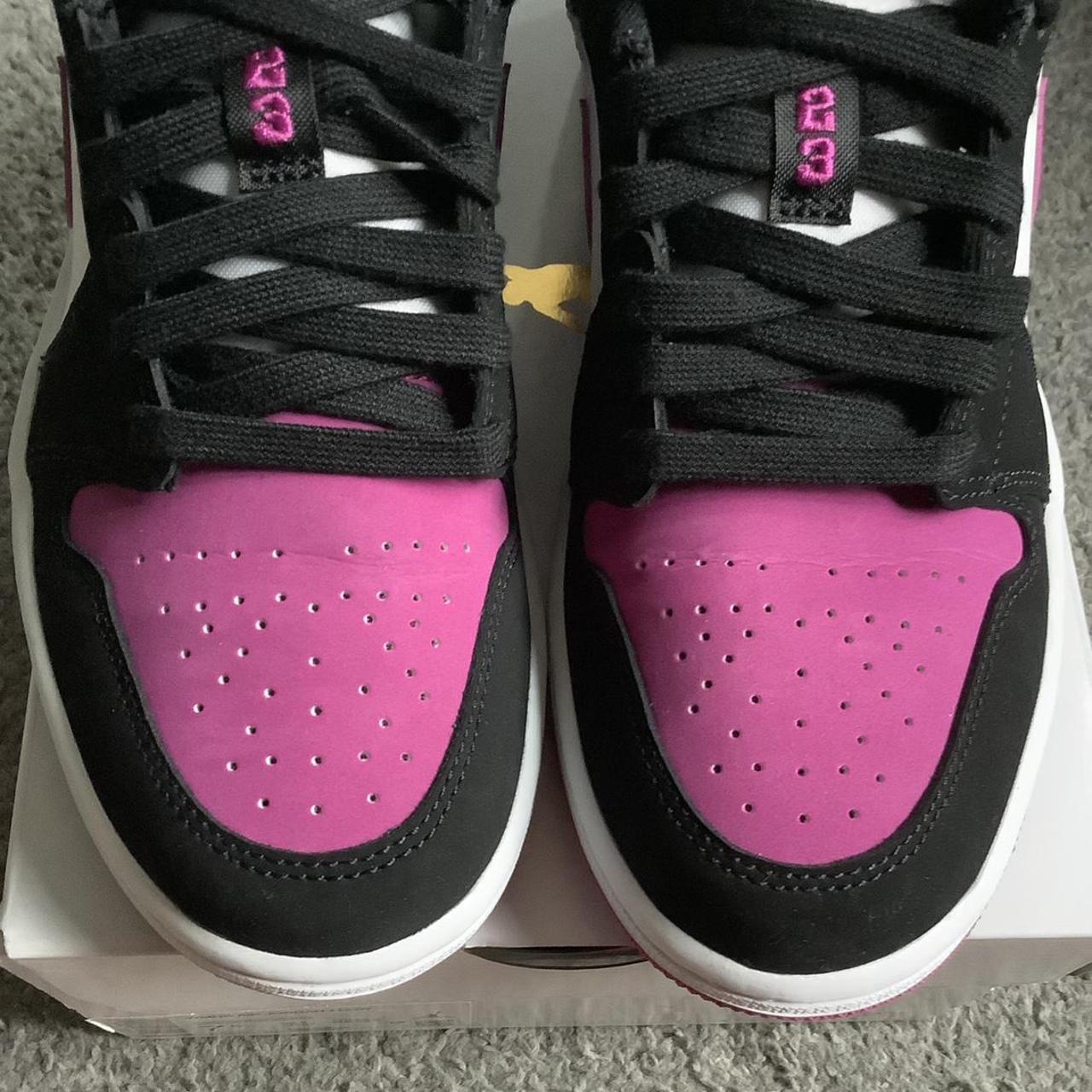 nike-air-jordan-1-low-s-uk-size-5-black-cactus-depop