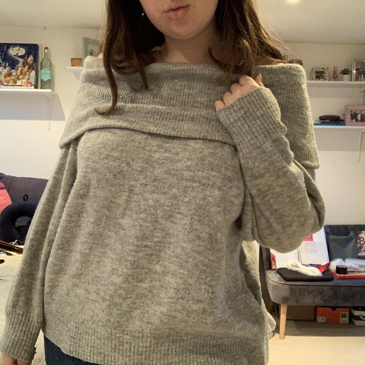 H M off shoulder grey jumper. Really cosy and in Depop