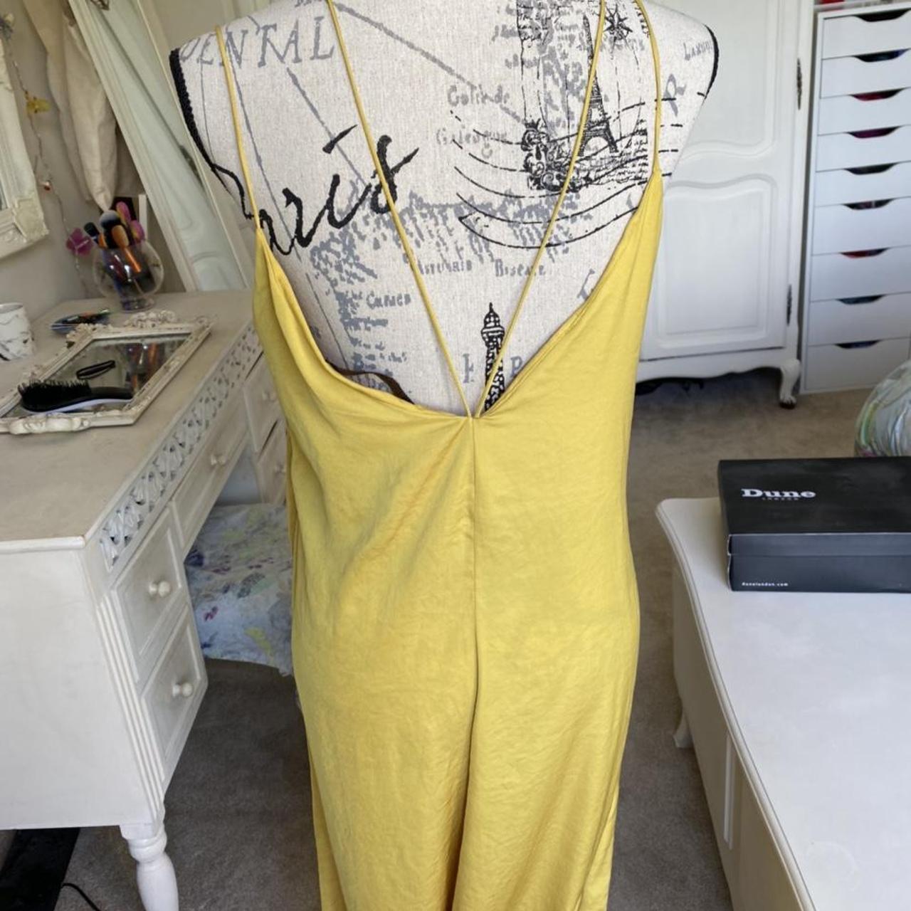 Zara Women's Yellow Dress Depop