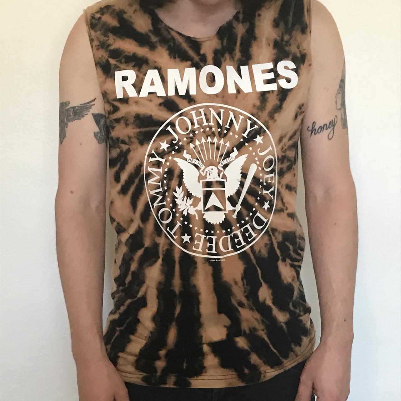 tie dye cut off shirts