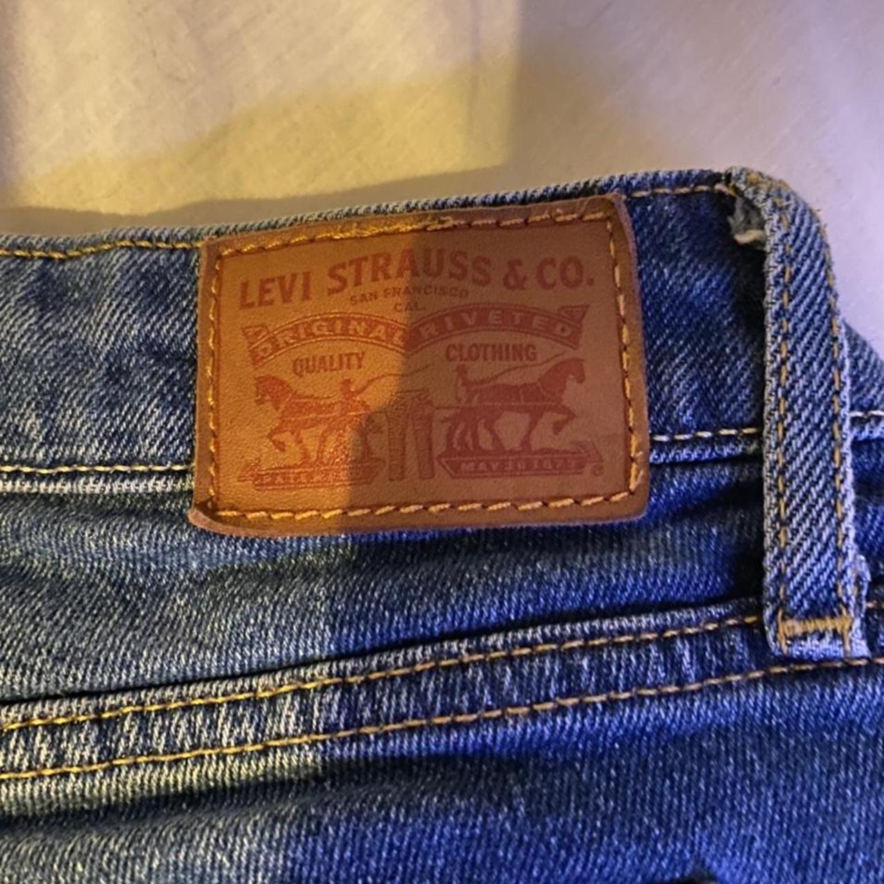 Levi's Women's Blue | Depop