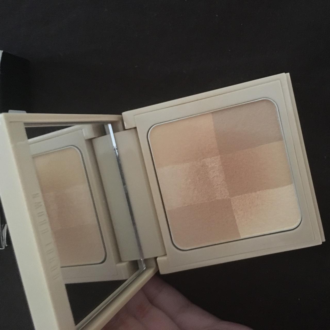 Bobbi brown nude finish illuminating powder!!!! Only... - Depop