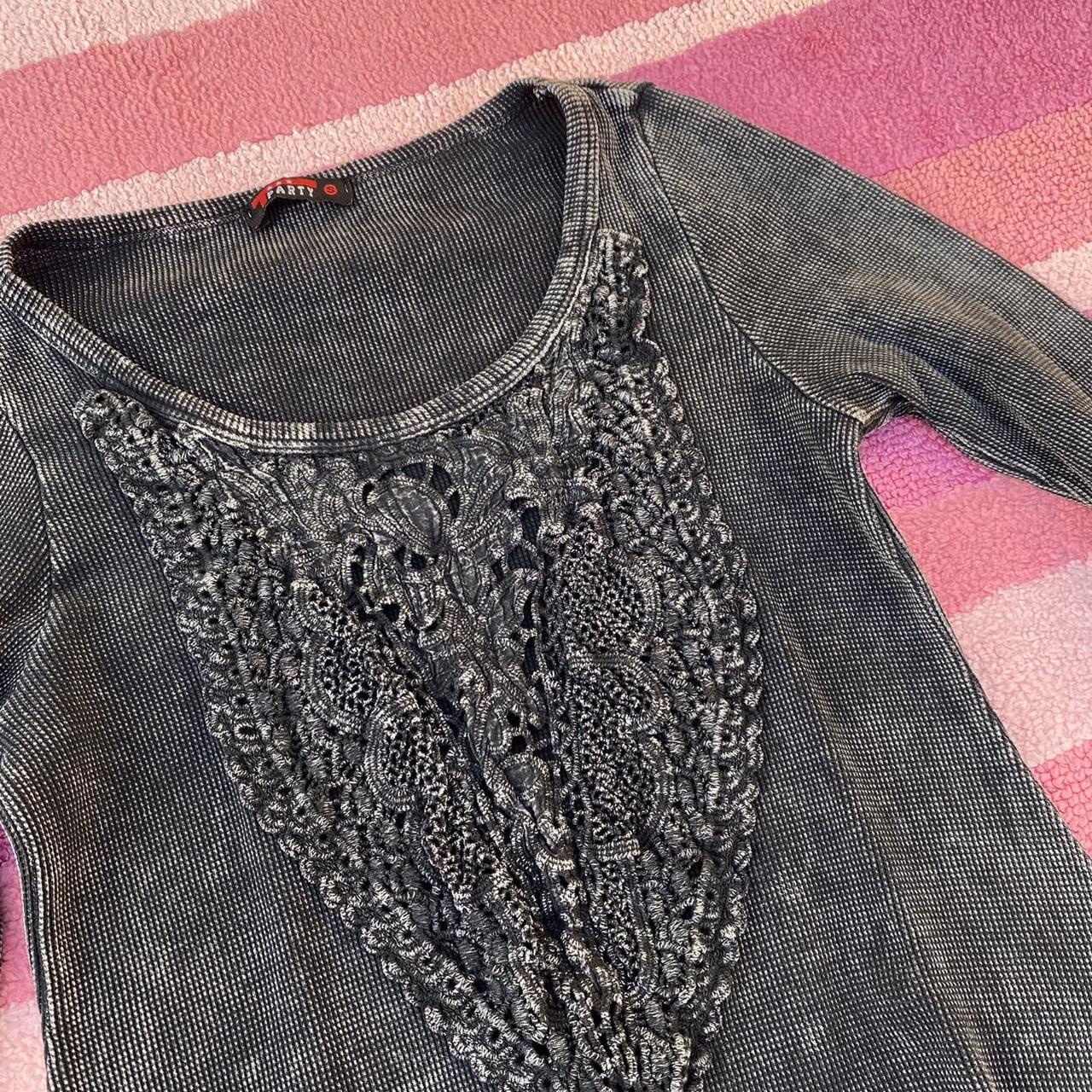 Heather gray waffle knit long sleeve with patterned... - Depop