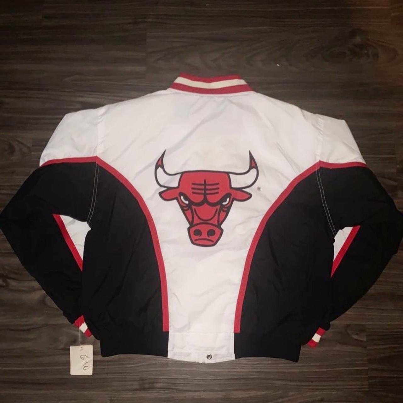 Vintage Chicago Bulls Warm Up Jersey size YL but - Depop
