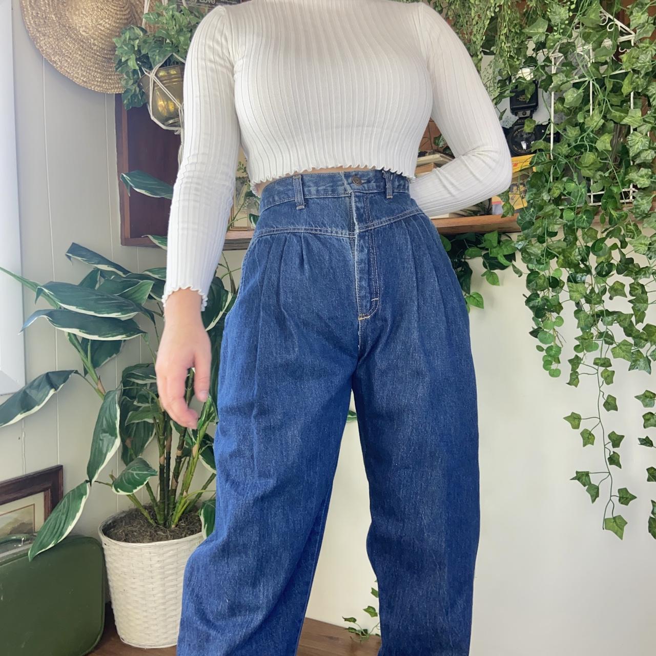 Lovely vintage ultra high waisted 80s jeans with a... - Depop