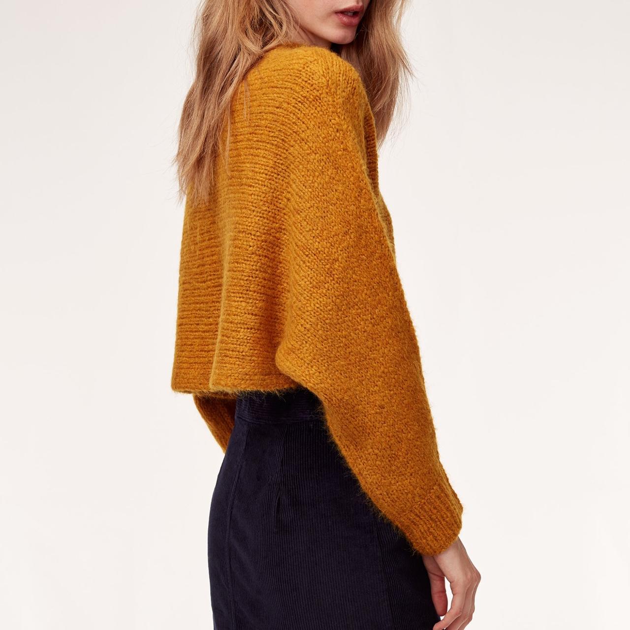 Lolan shop sweater aritzia