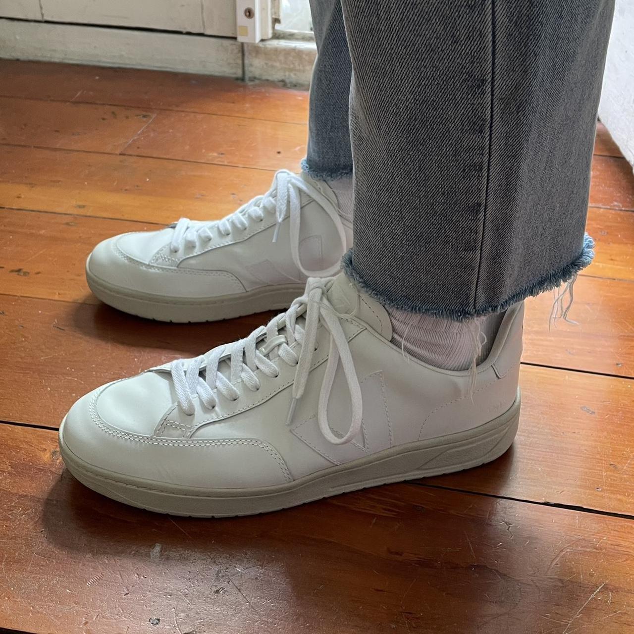 veja v12 white natural