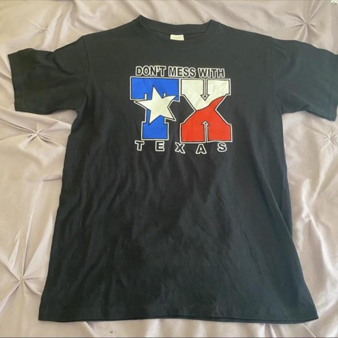 Don’t mess with Texas graphic tee - Depop