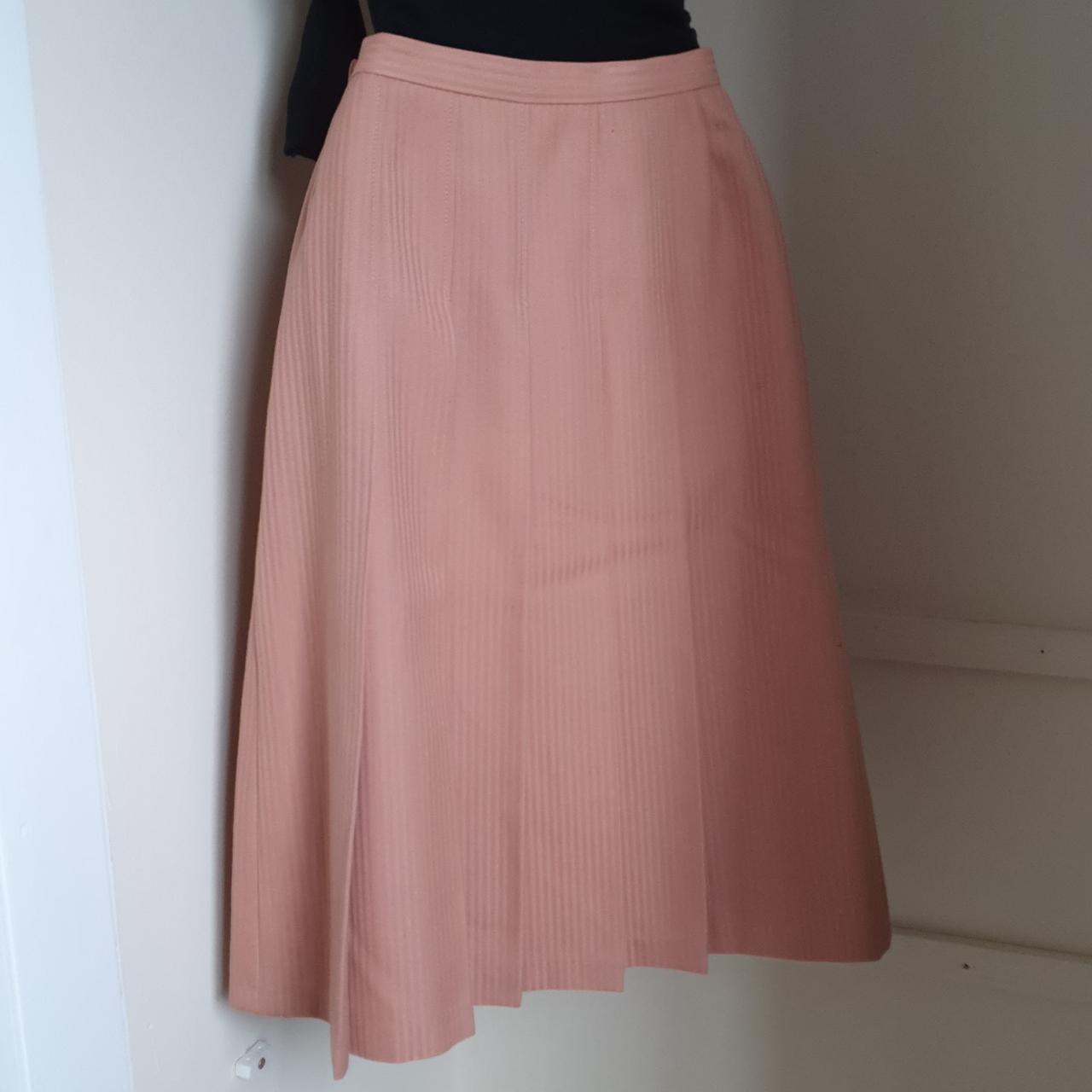 Jaeger Women's Skirt Depop