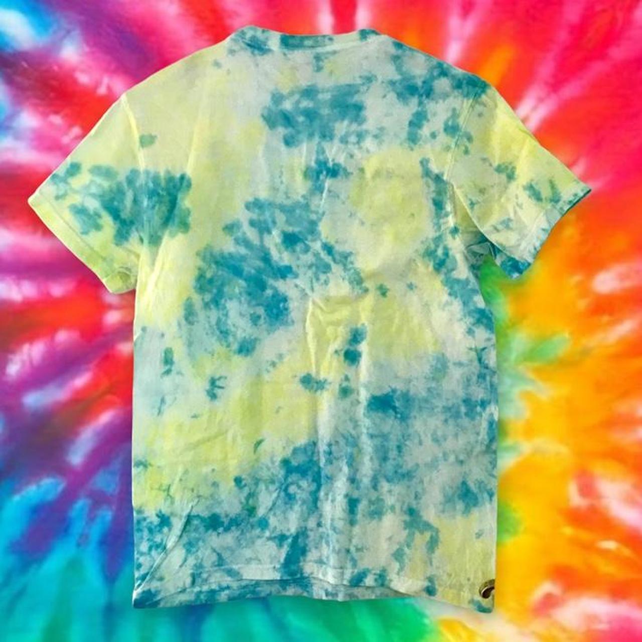 Women’s Yellow and Blue T-shirt | Depop