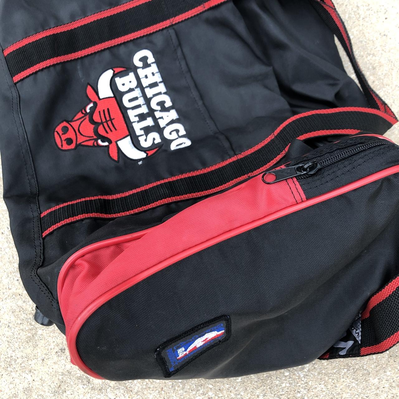 Chicago Bulls NBA Duffel Bag Basketball Gym Sports Vintage 90s