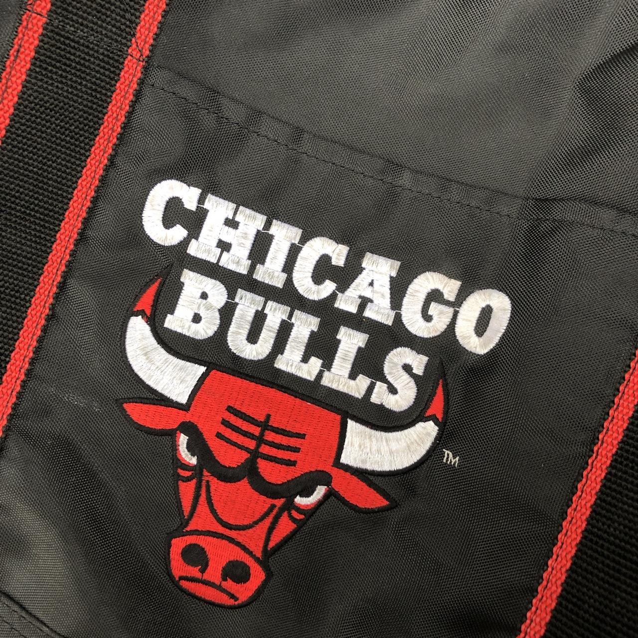 Vintage 90s Chicago Bulls Duffle Bag By Starter