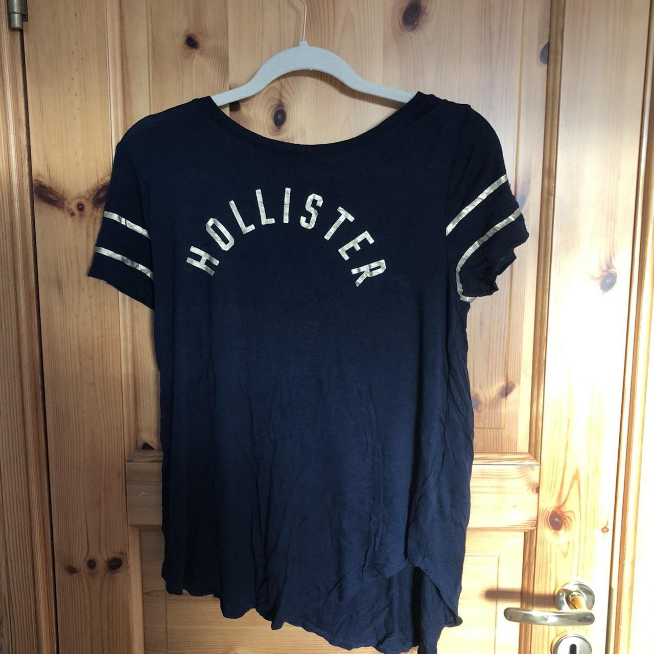 Hollister Co. Women's T-shirt | Depop