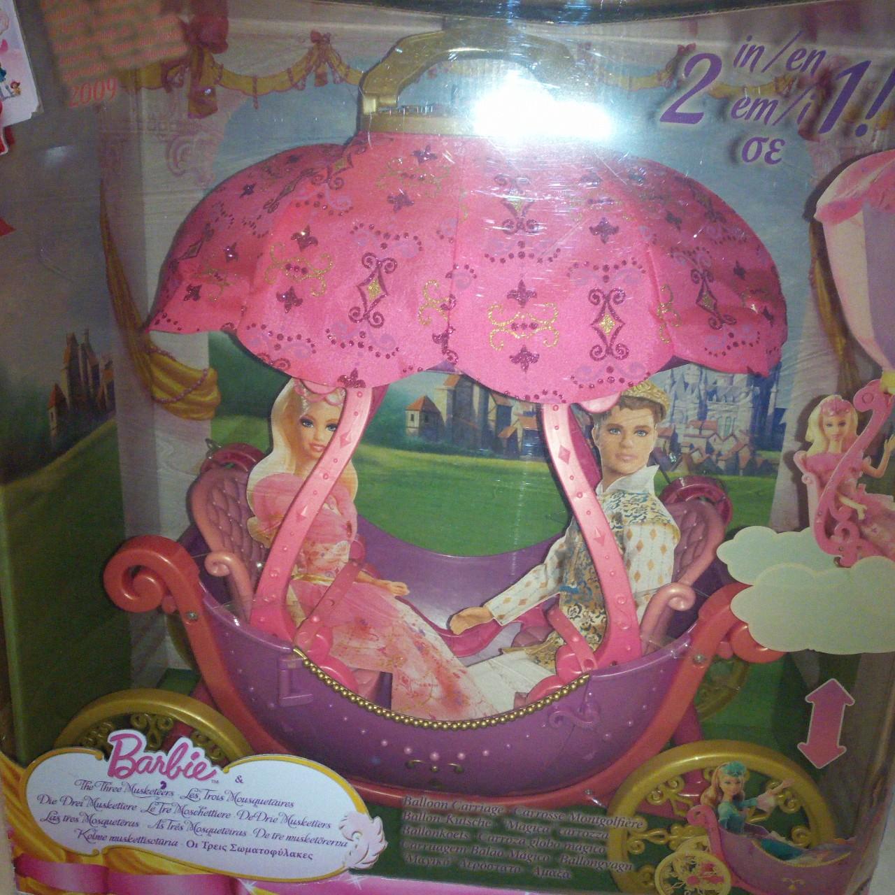 Carruagem Balão Barbie Mosqueteiras