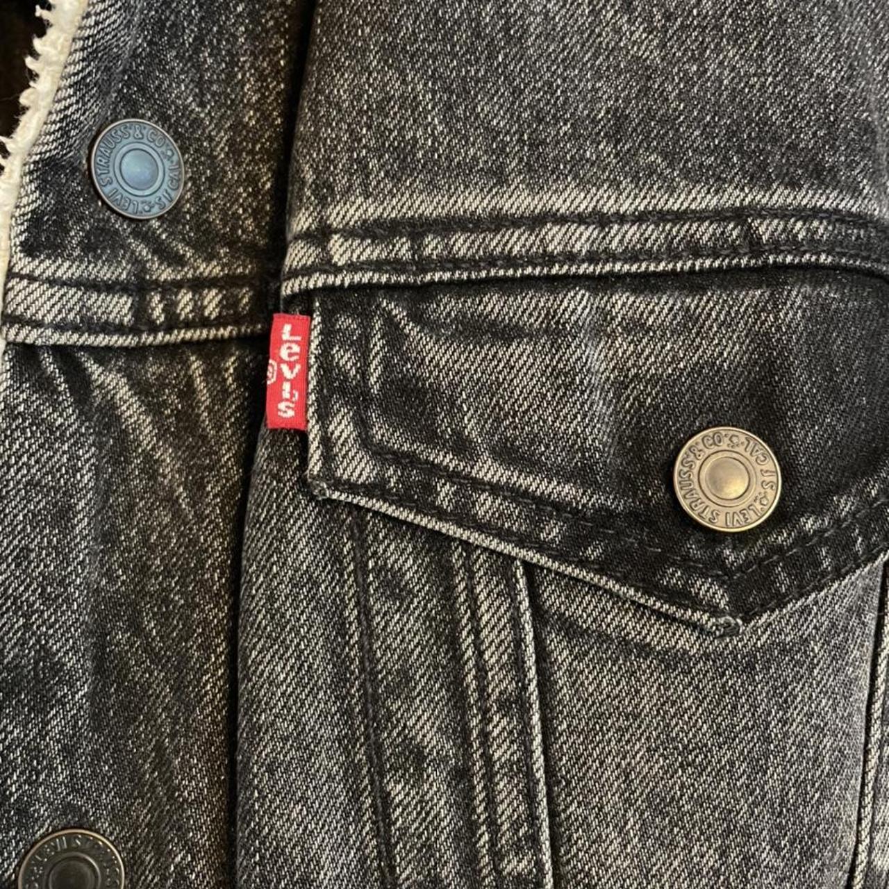 Levi’s Grey Denim Sherpa Jacket Size M Denim wash... Depop