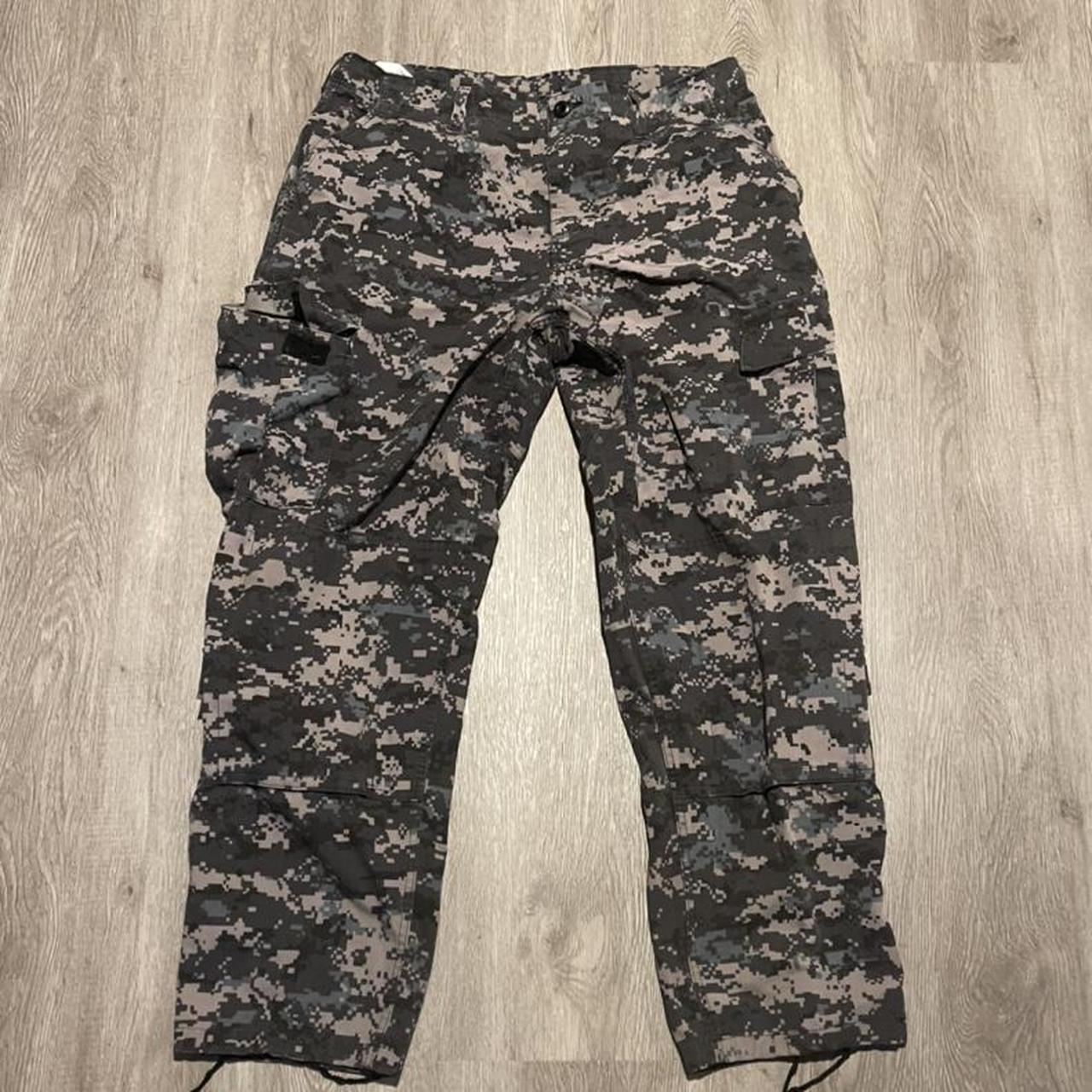 Proper Battlefield Tested Cargo Pants Size... Depop