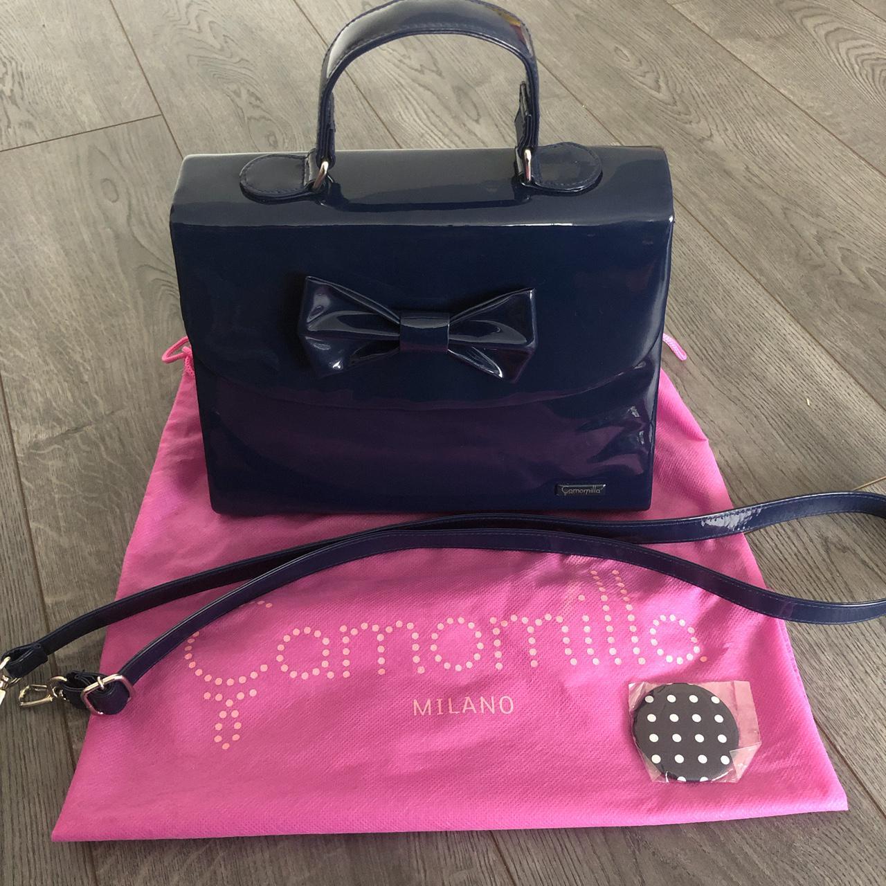 🦋💙Beautiful navy blue Paignton leather Camomilla... Depop