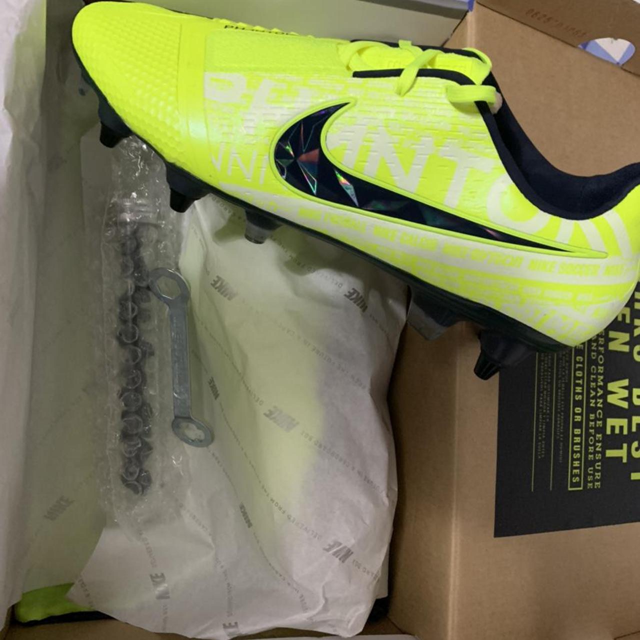 nike phantom venom elite fg football boots