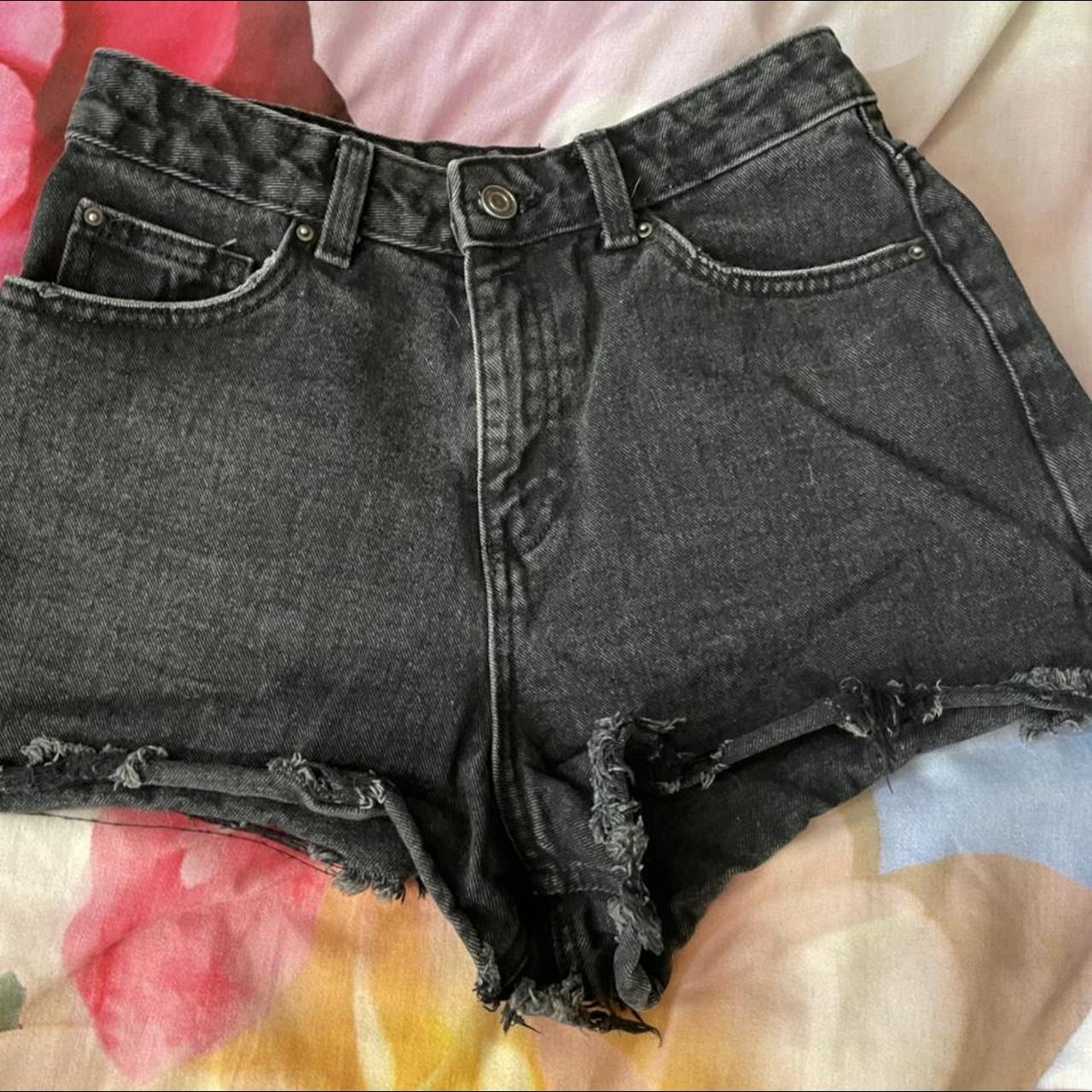 Primark Women's Black Shorts Depop