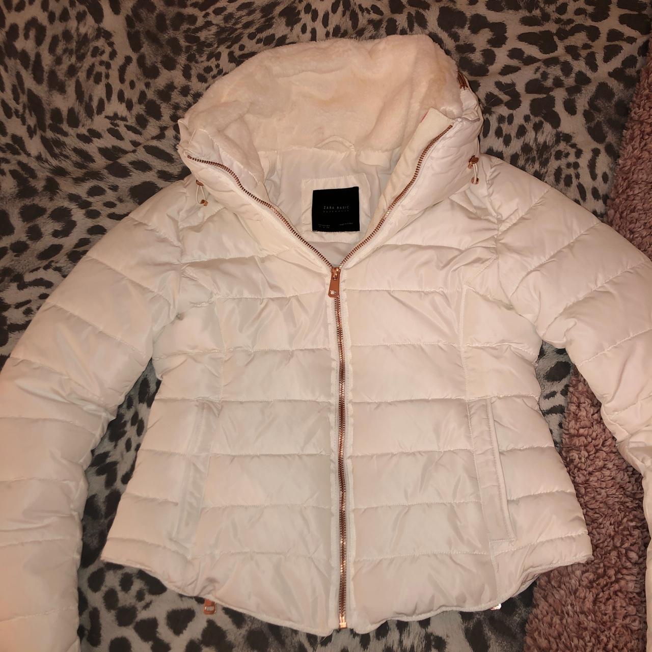 Zara Basic Outerwear White fitted puffer coat