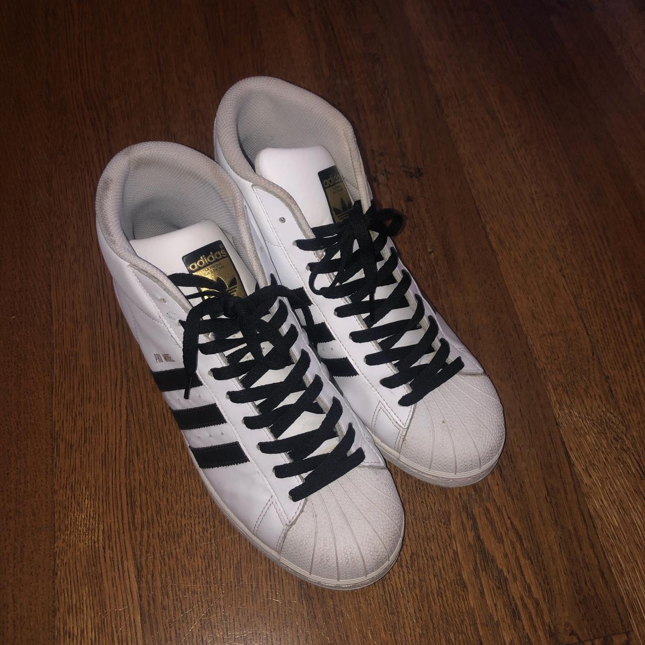 adidas superstar mid top