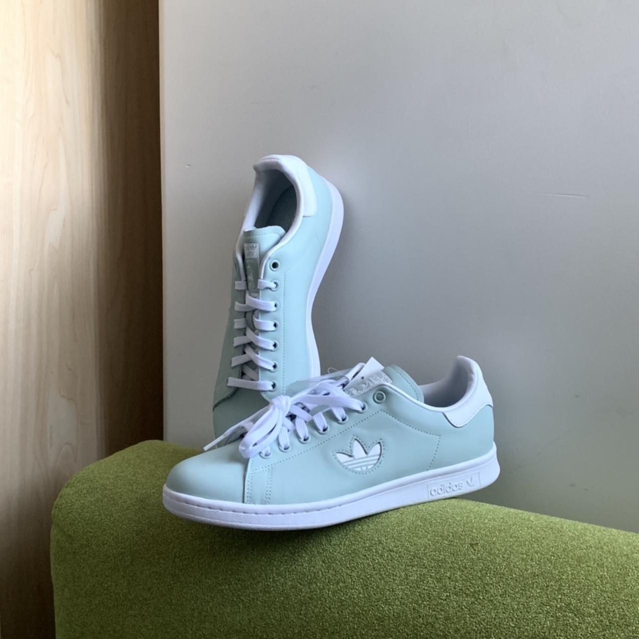 Stan smith mint on sale white