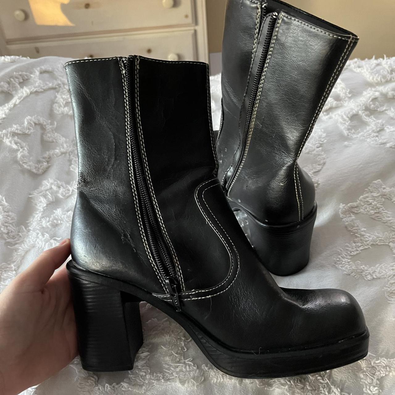 THE CUTEST BLACK LEATHER BOOTS THAT EVER EXISTED!!!... - Depop
