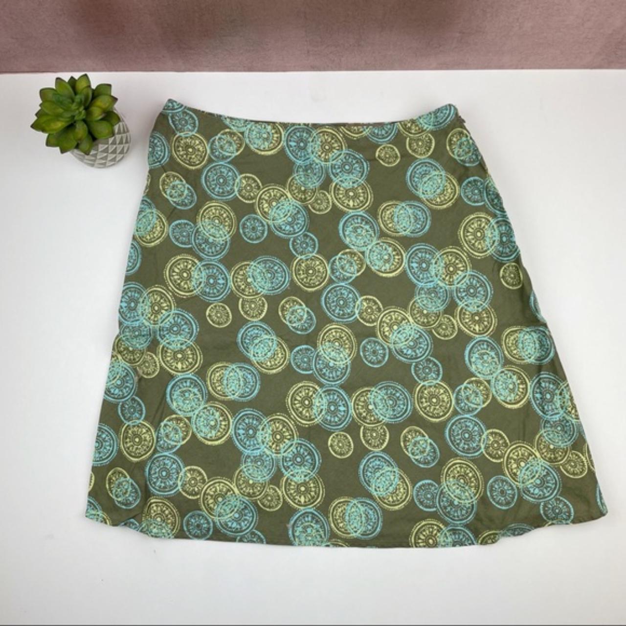 i.e. relaxed Blue Green Floral Circle Print Skirt ... - Depop