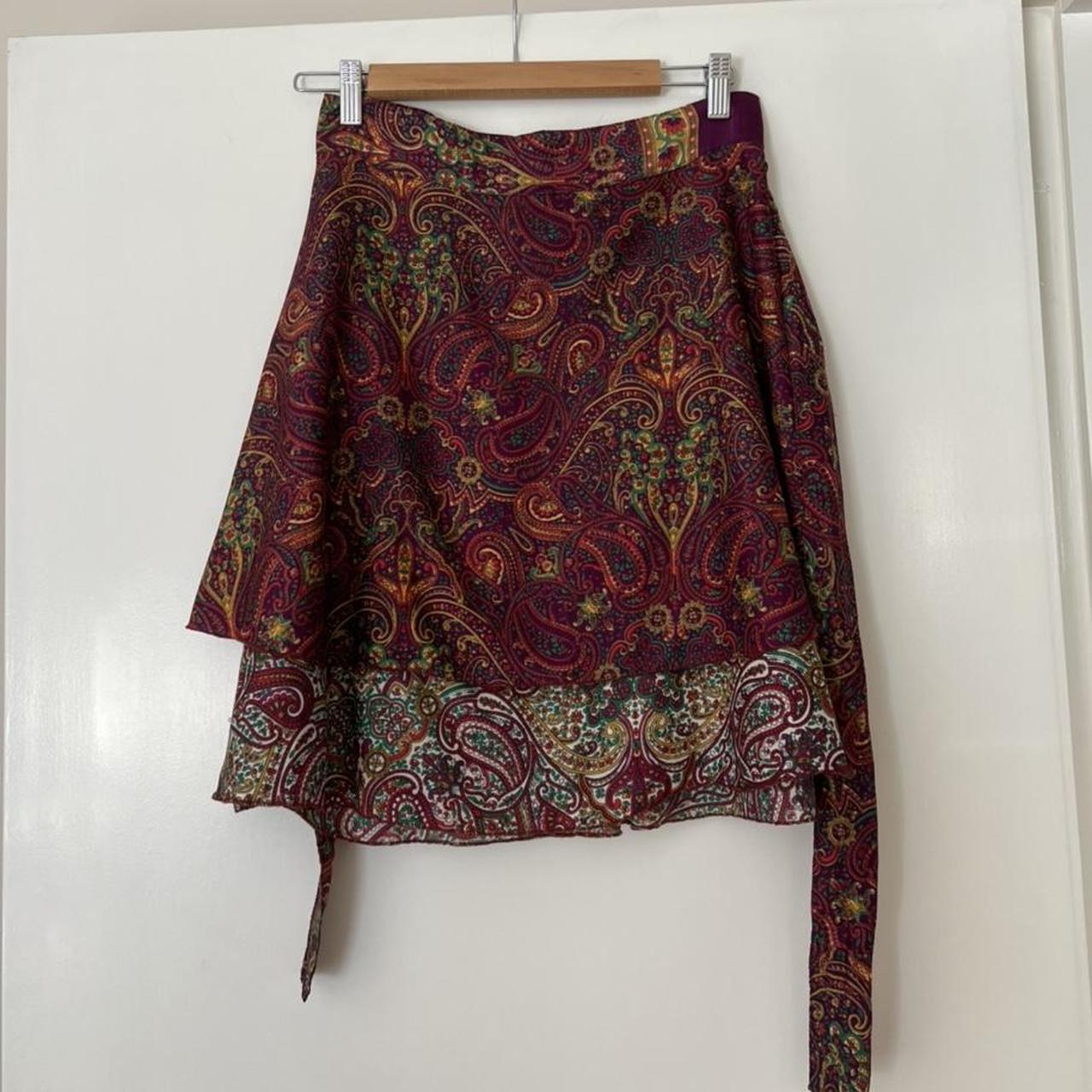 tie up tree of life knee length skirt! worn a few... Depop