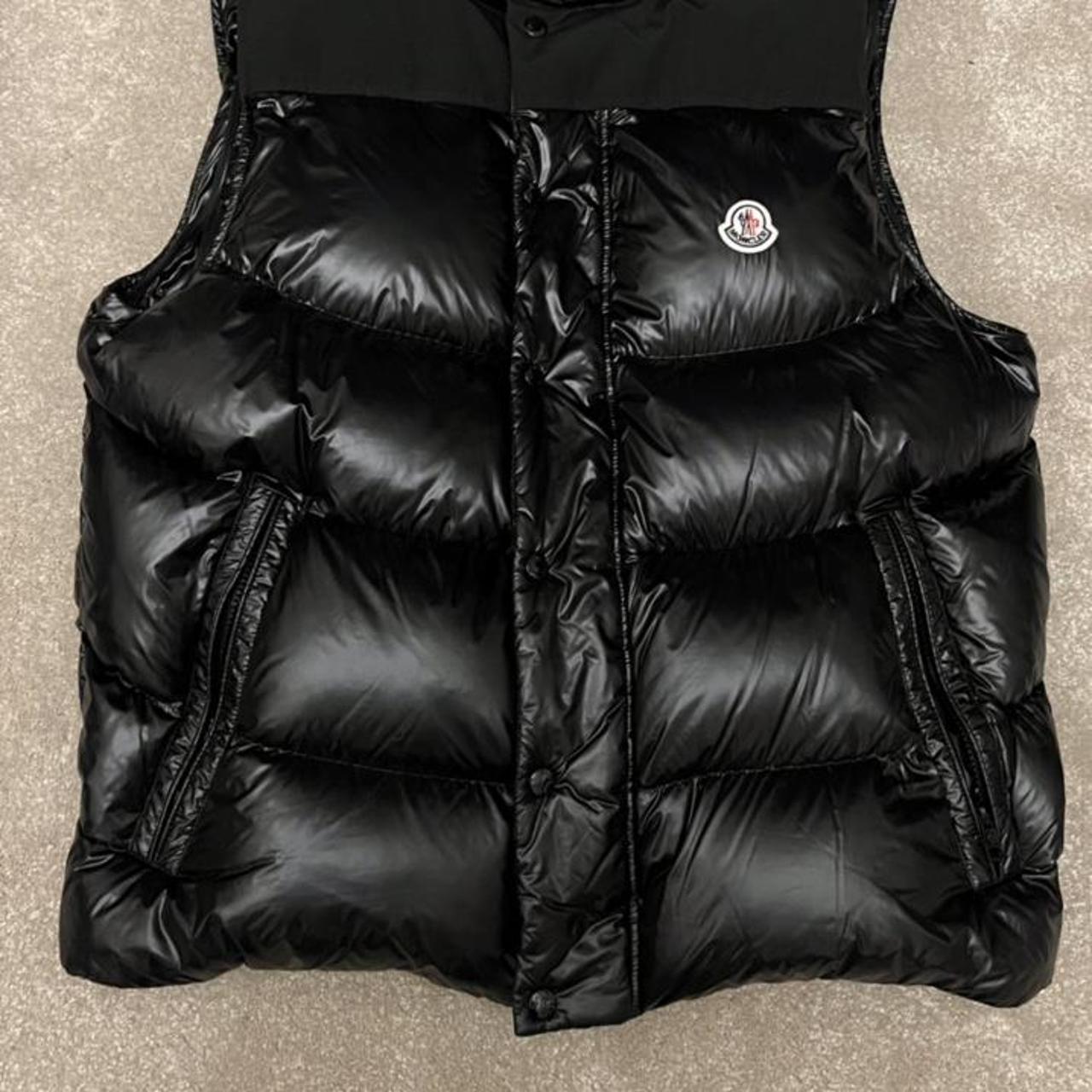 Moncler LESCHAUX jacket in black with Depop