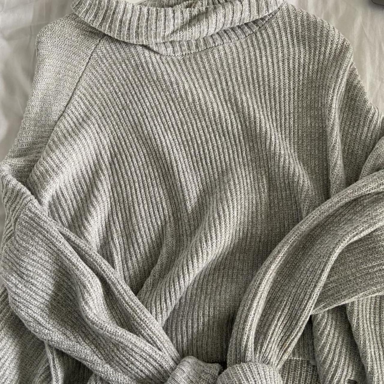 Gorgeous HOLLISTER oversized grey knitted jumper... - Depop