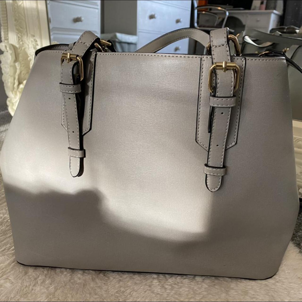 Carvela Women's Bag | Depop