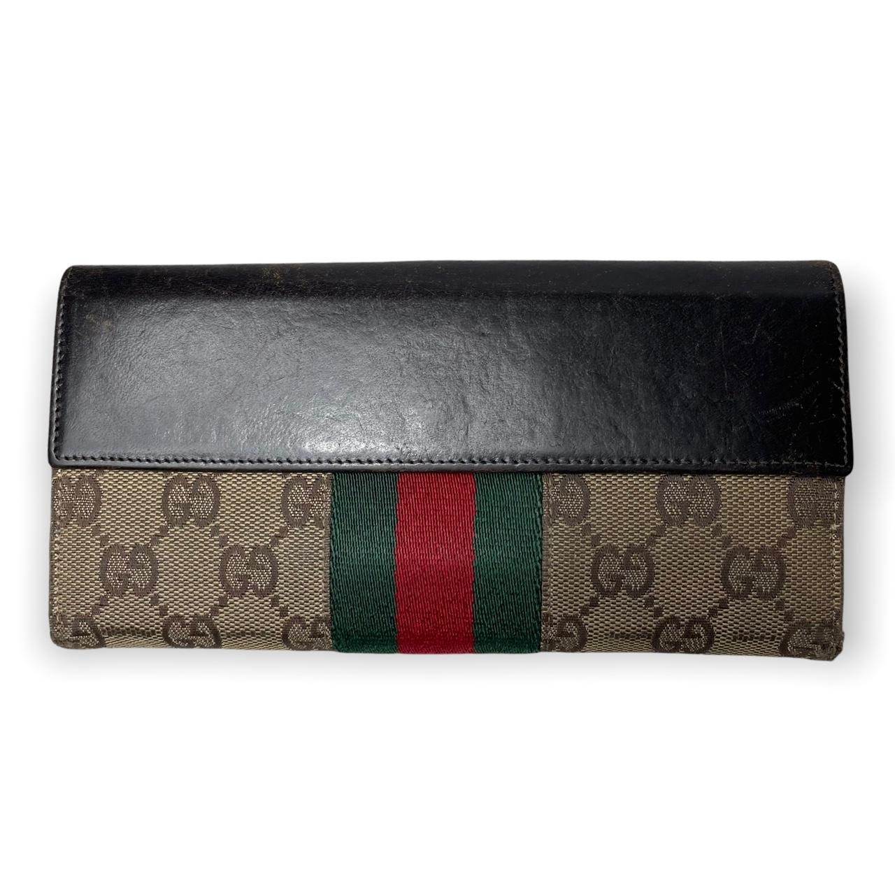 Gorgeous vintage 90s Gucci wallet in classic Gucci... - Depop