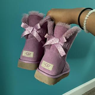 lavender uggs with bows