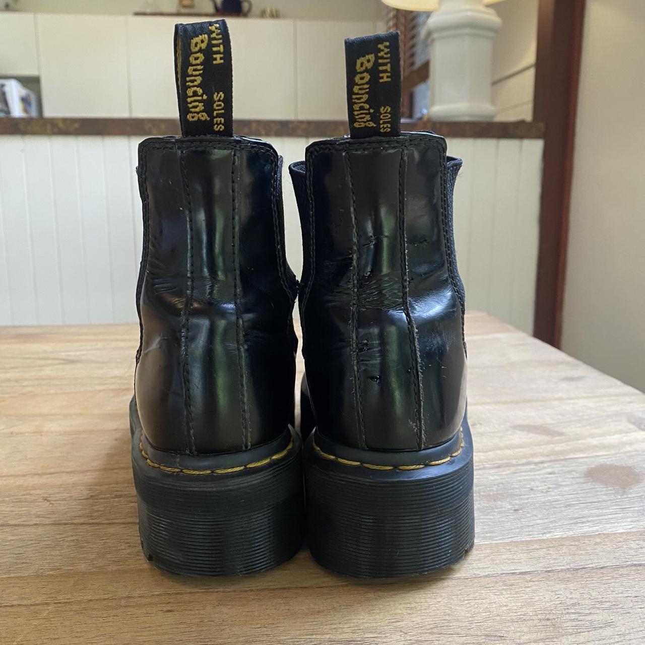 platform doc martens chelsea