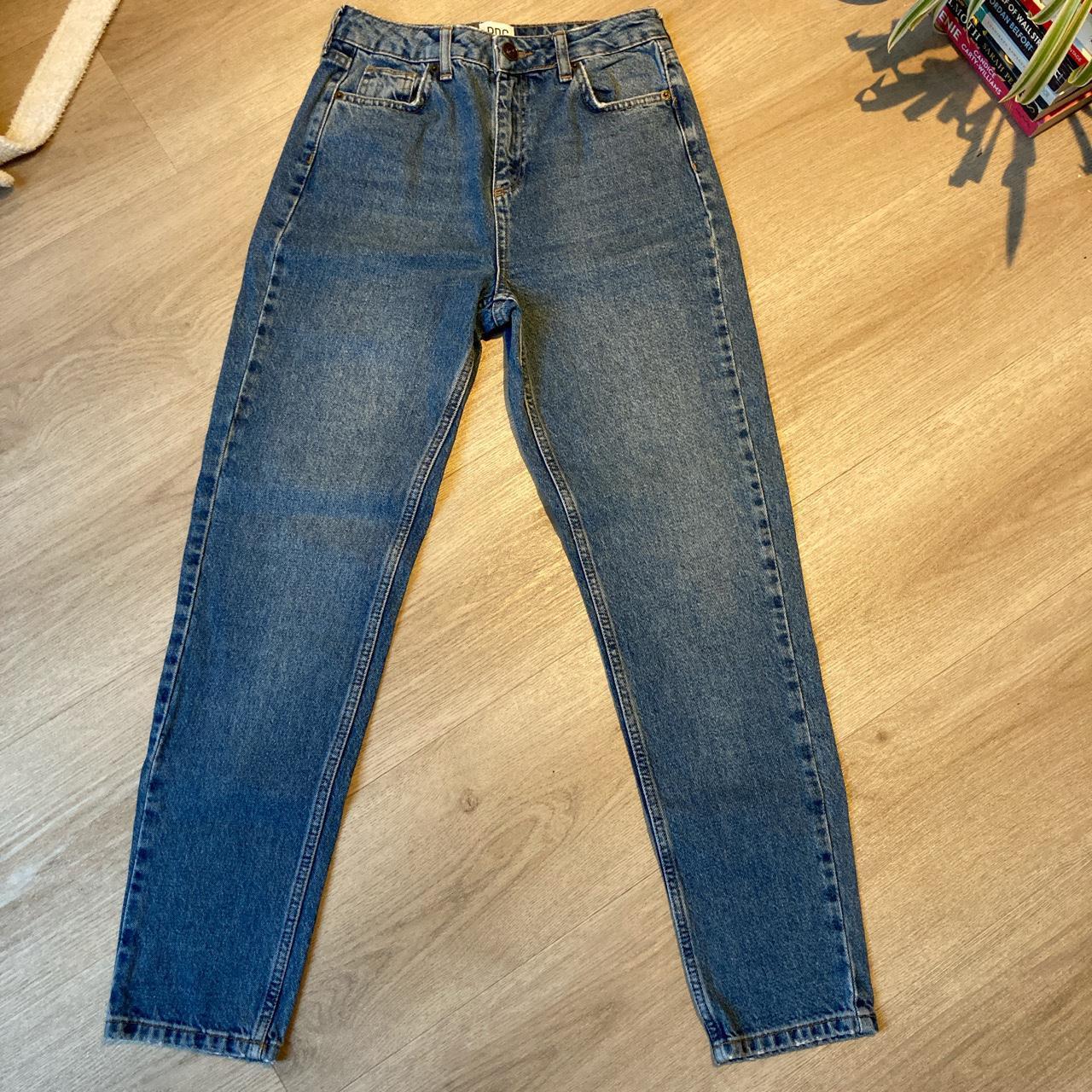 blue BDG mom jeans w26 l32 in absolutely perfect... - Depop