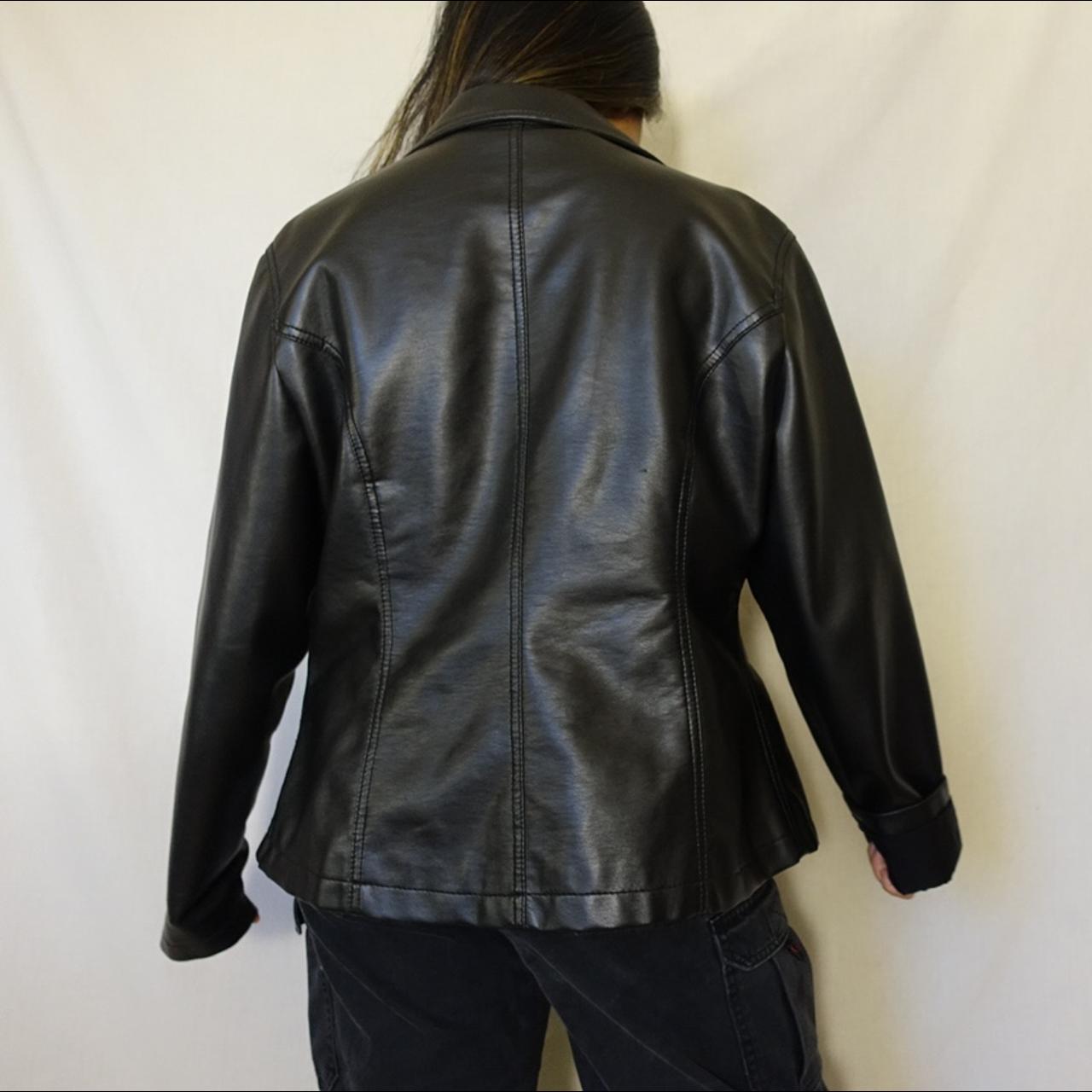 American Vintage Women's Black and Silver Jacket (4)