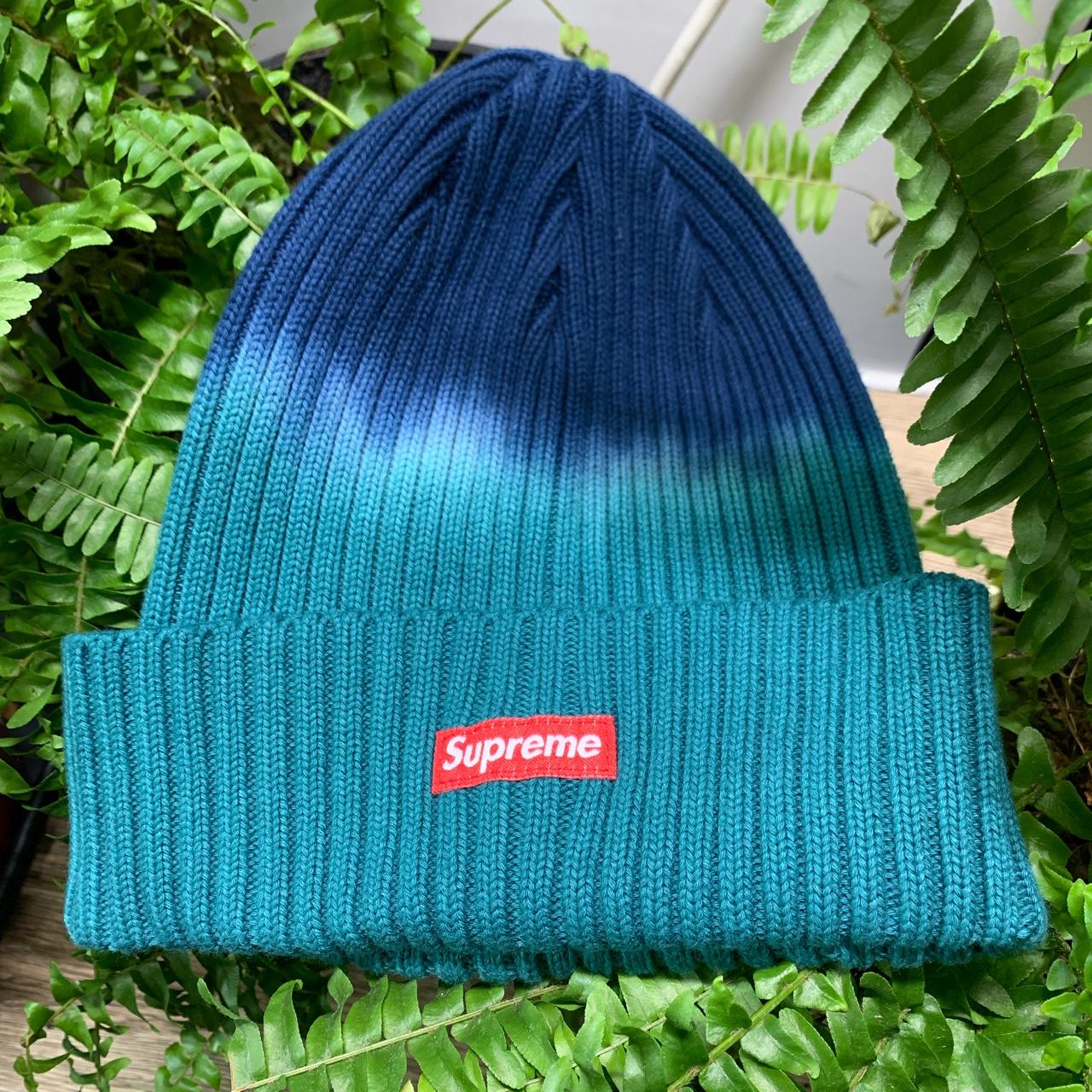 Super dope red Supreme beanie with metal - Depop