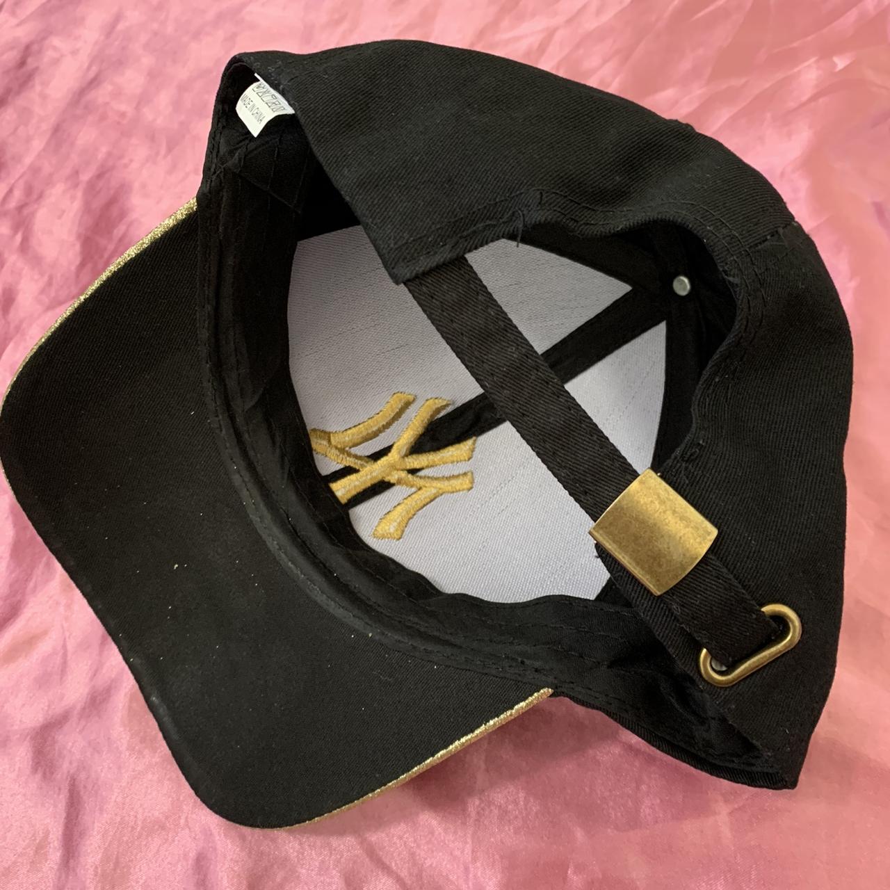 Leather and wool New York Yankees BLACK and gold Hat - Depop