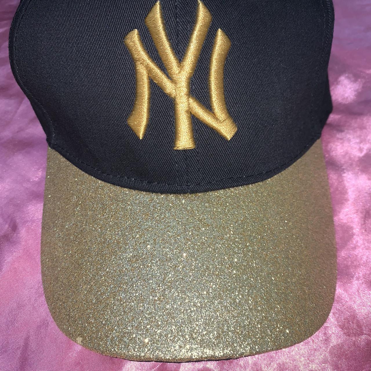 Leather and wool New York Yankees BLACK and gold Hat - Depop