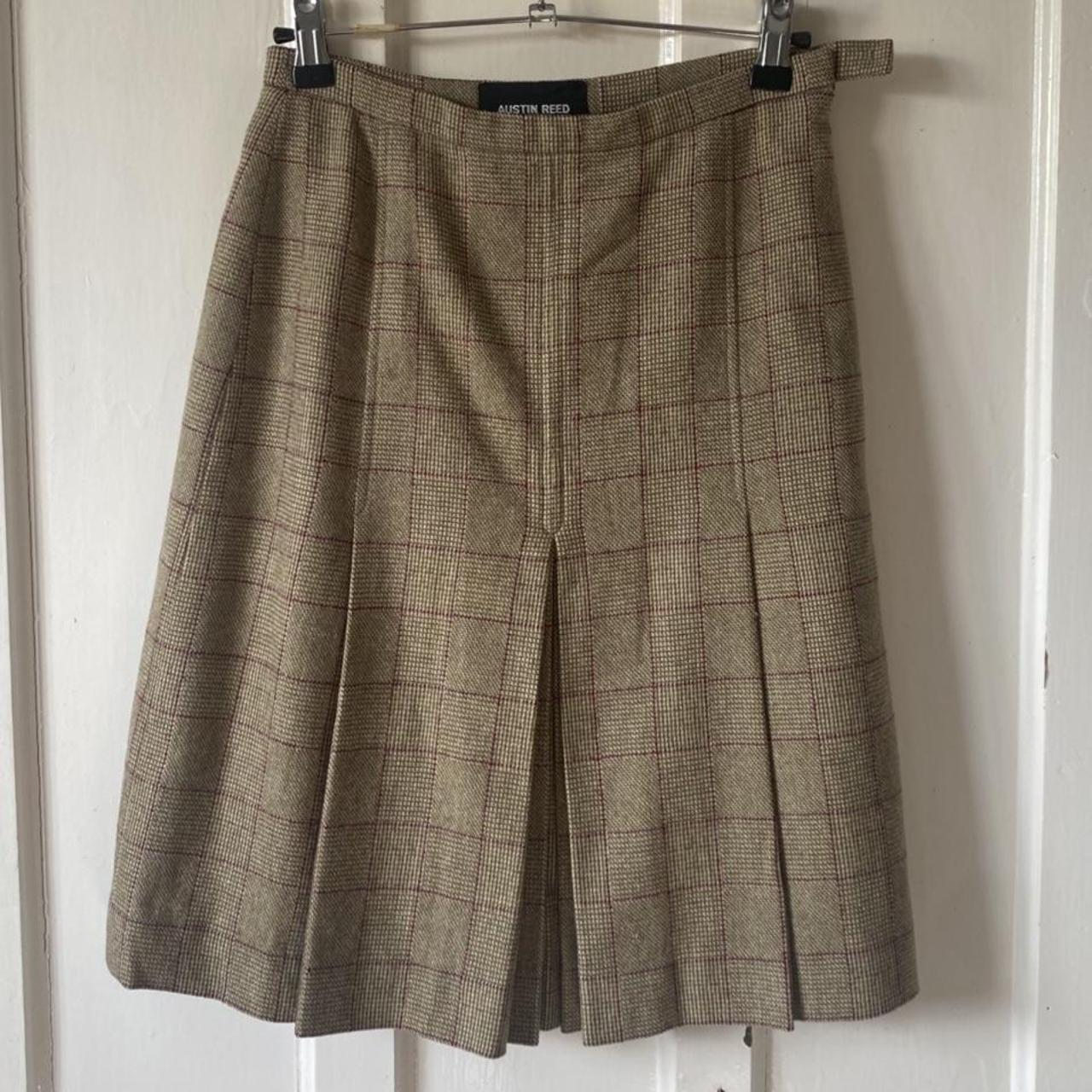 Austin Reed Women's Skirt | Depop