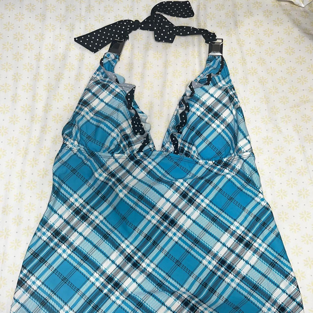 ADORABLE mall goth, Y2K swim top! Fits true to size!! Depop