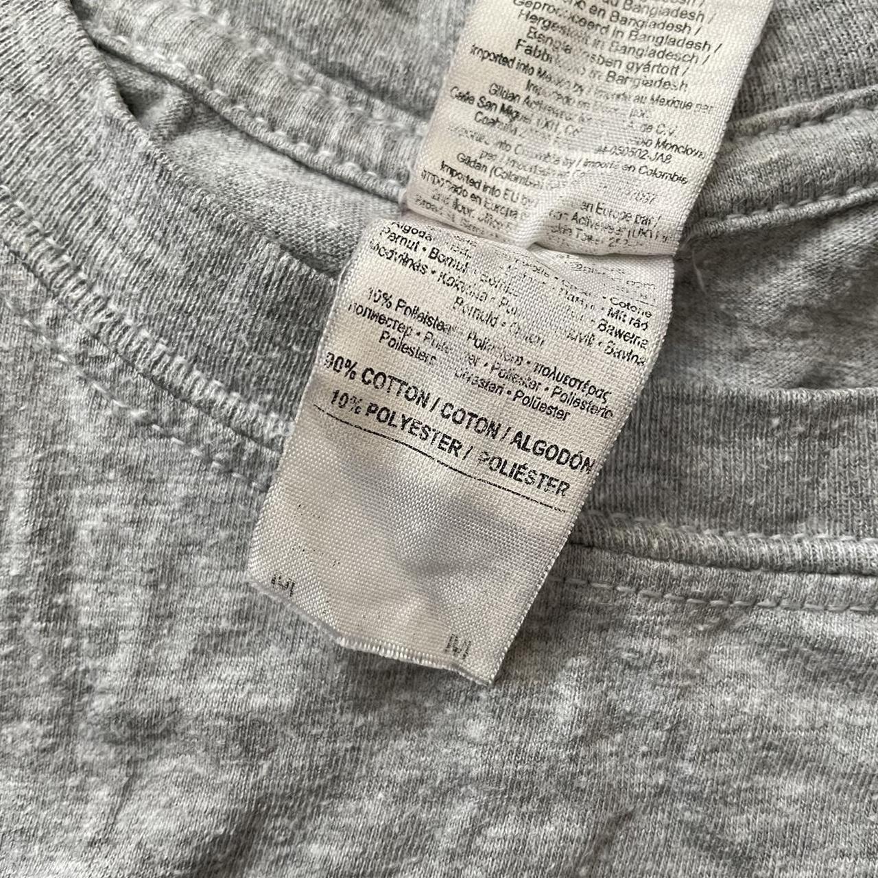 Women's Grey and Black T-shirt | Depop