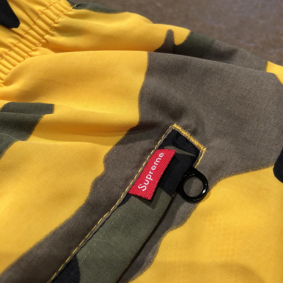 Supreme Warm up Pants FW17 Yellow Camo Condition 10/10 - Depop