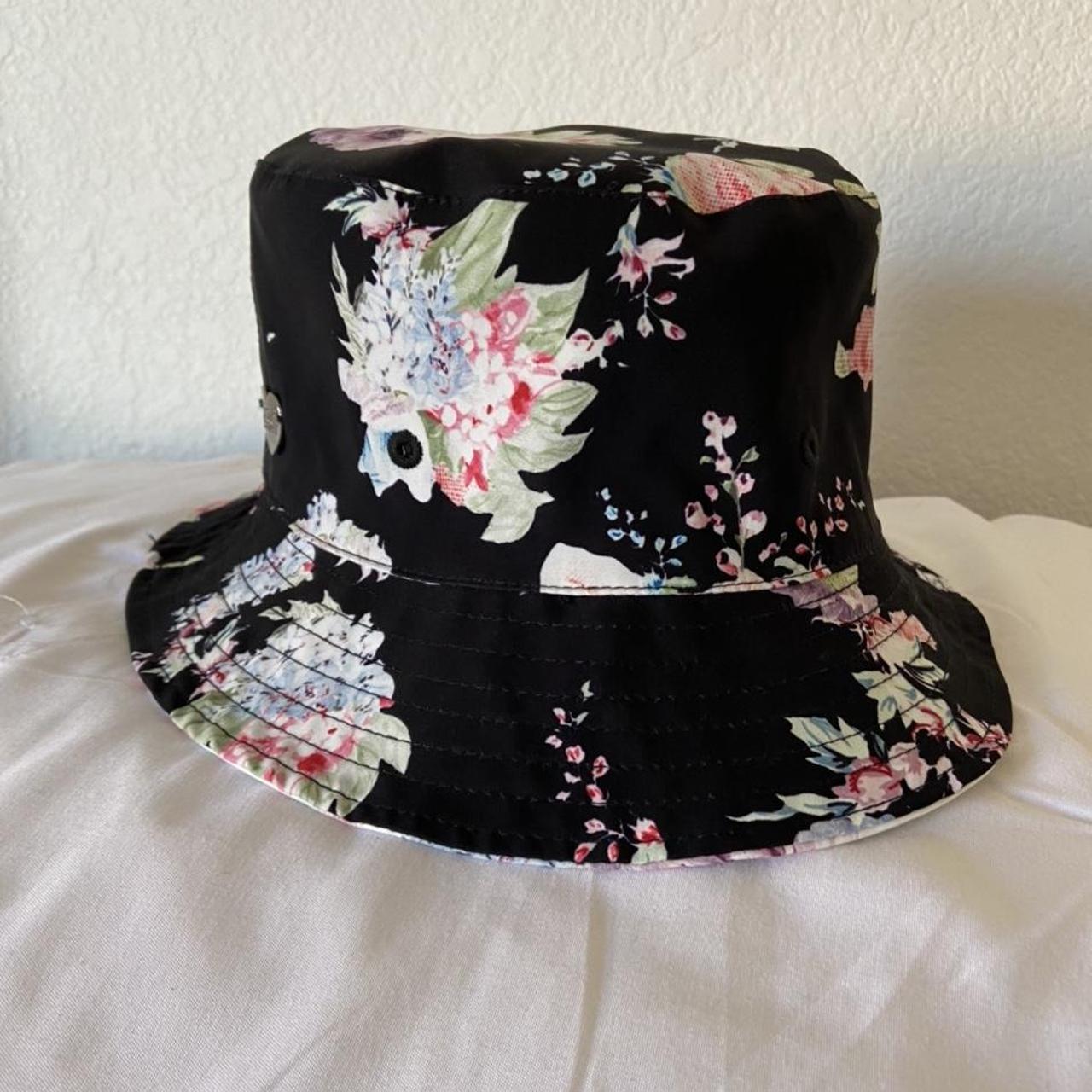 reversible Betsey Johnson bucket hat in black floral... - Depop