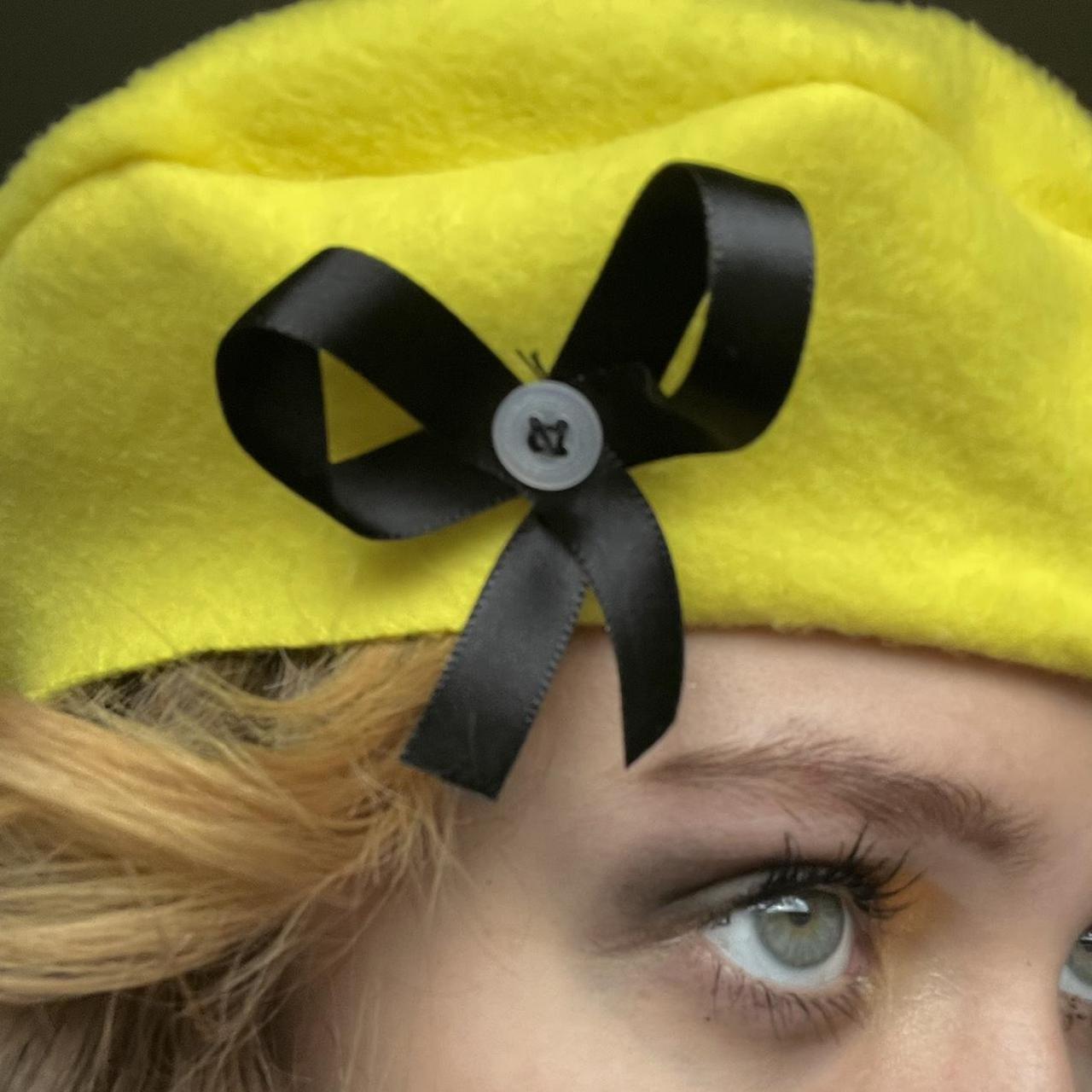 Women's Yellow Hat (2)