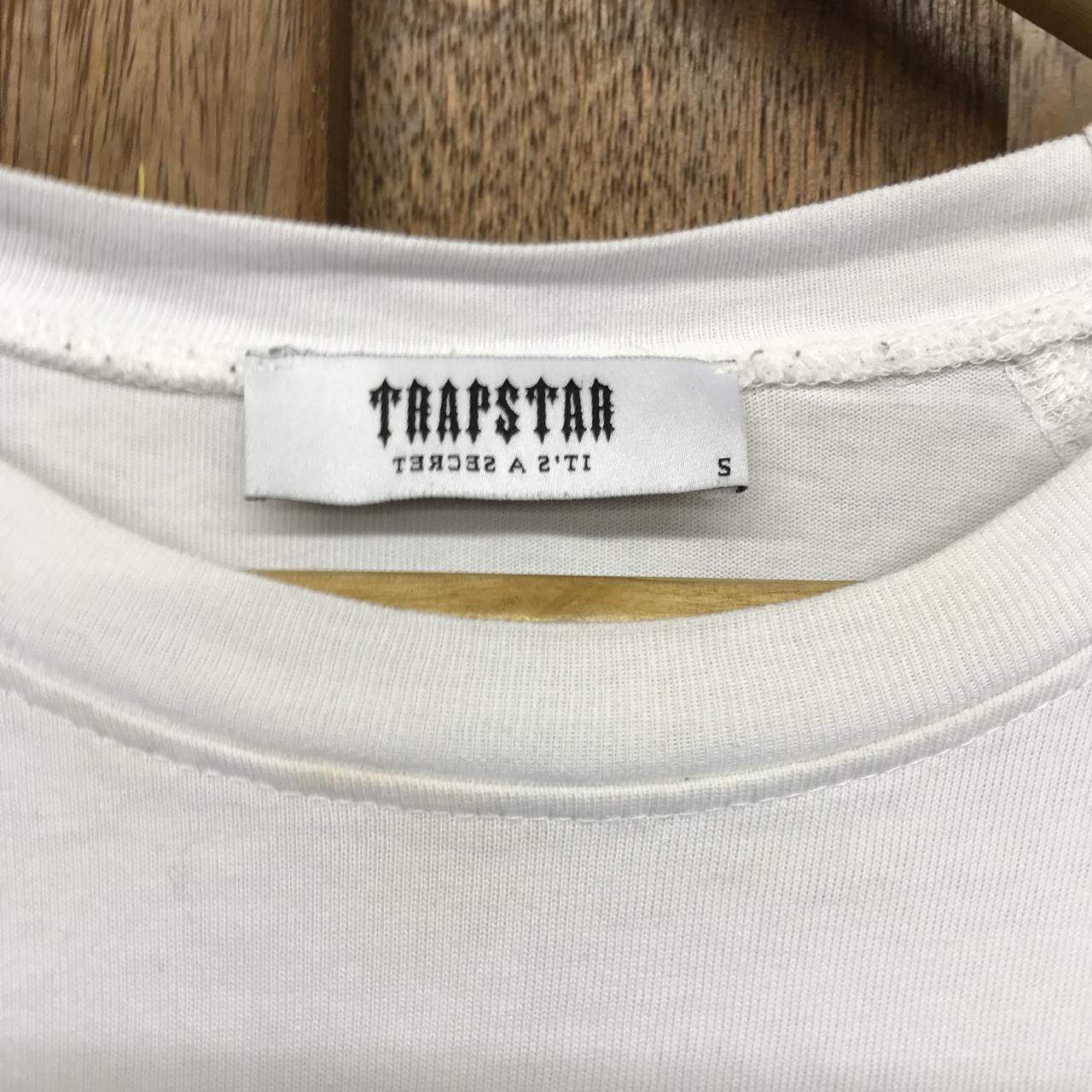 Trap star t shirt fits small - Depop