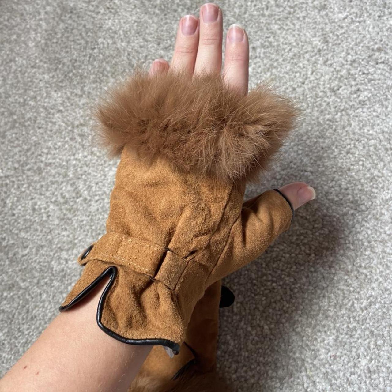 Product Image 4 - Brown fur fingerless gloves
100% sheepskin