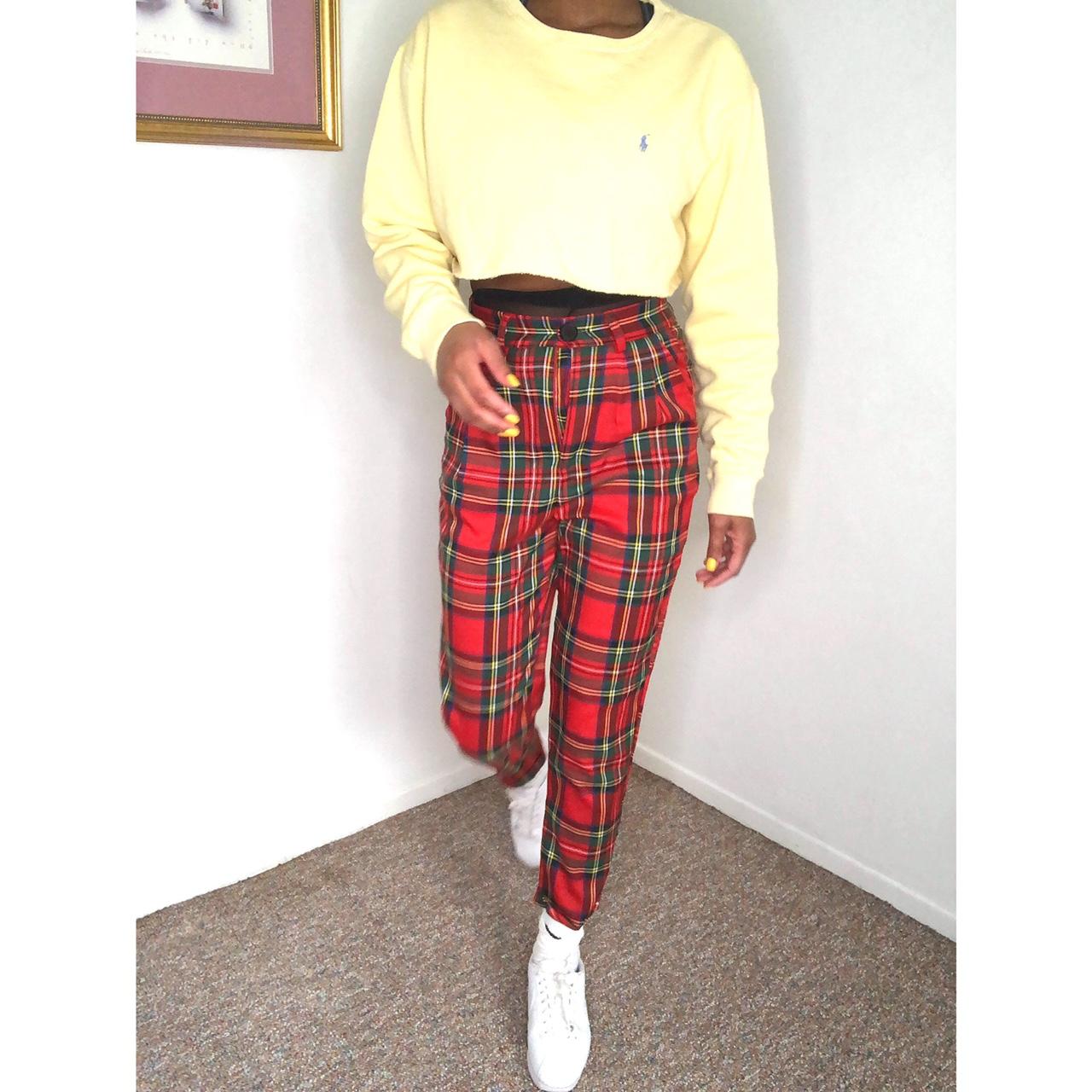 Product Image 2 - Women’s red cropped plaid pants,