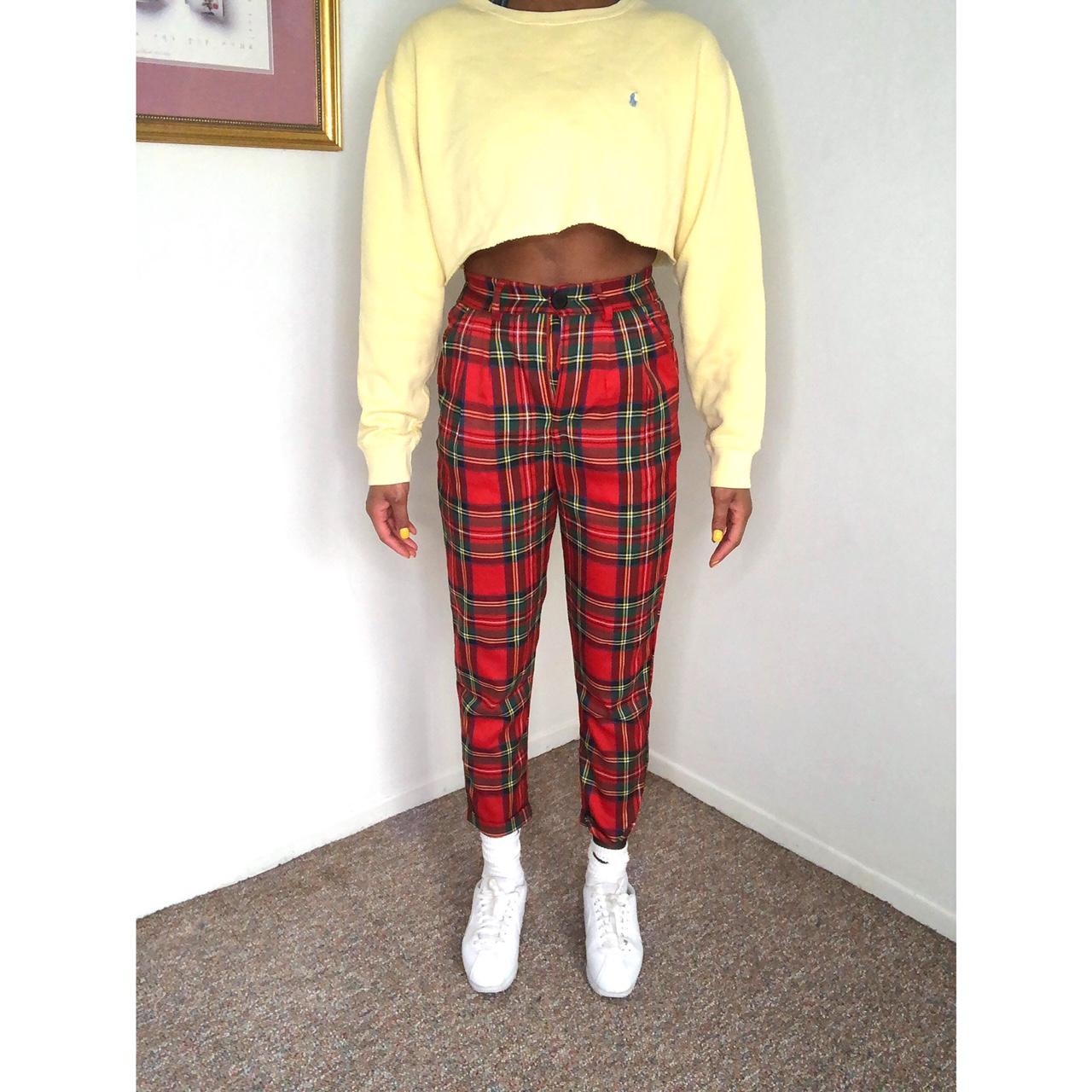 Product Image 3 - Women’s red cropped plaid pants,